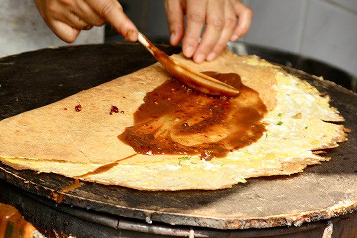 shanghai street food: Chinese pancake Bing Shanghai street food