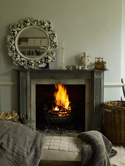 Homes: Russain House: Fireplace