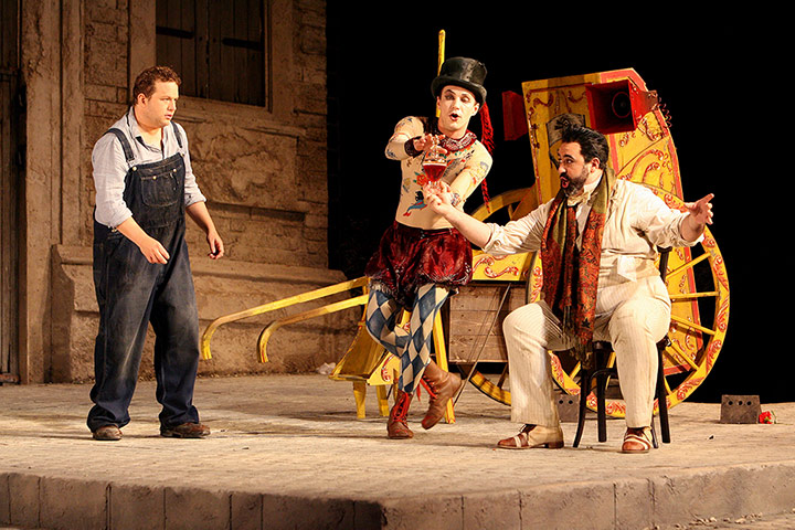 Lez Brotherston: L'Elisir d'Amore by Glyndebourne Touring Opera at Glyndebourne in 2007