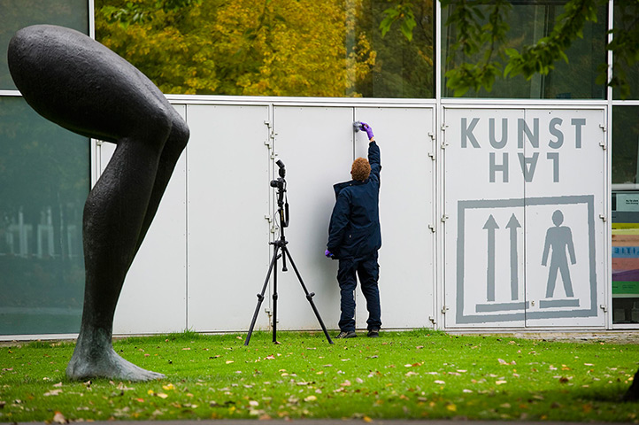 Rotterdam paintings: A police officer investigates the surroundings of Kunsthal art gallery
