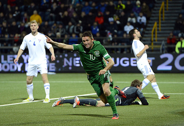 Tuesday WCQ: Ireland's striker Robbie Keane celebrates