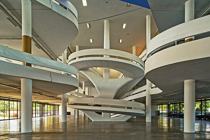 Oscar Niemeyer: Cicillo Matarazzo Pavilion in Ibirapuera Park, Sao Paulo, 1954