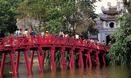Hoan Kiem Lake, Vietnam