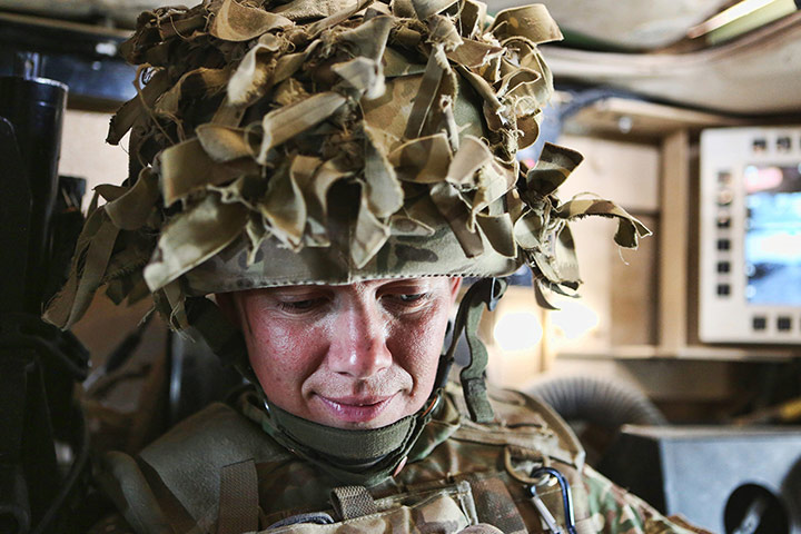 Female Soldiers: Anna heads out to join soldiers from 3 Rifles