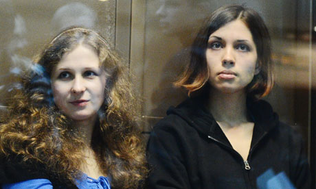 Pussy
        Riot band members Maria Alyokhina and Nadezhda Tolokonnikova during their court hearing