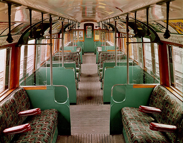 Underground book: interior of 1938 tube stock carriage