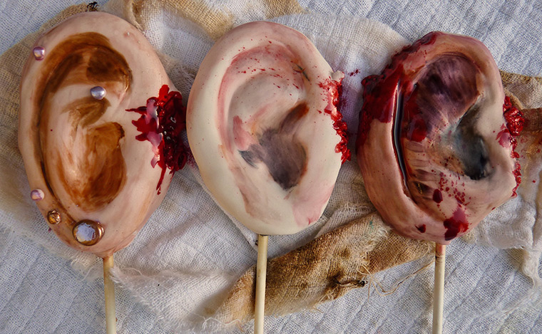 Gruesome cakes: Ear cookies