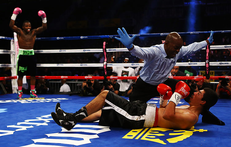 best of the week: Eddie Gomez v Saul Benitez