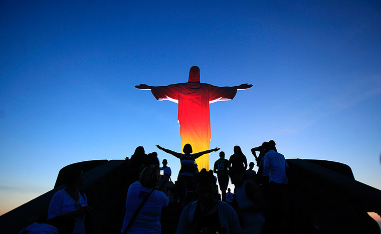 24 hours: Rio de Janeiro, Brazil: Christ the Redeemer statue lit up