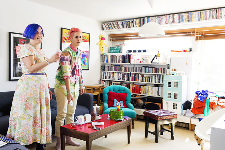 The Selby: Kate and Mable playing Nintendo Wii
