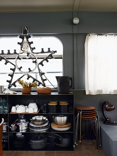 Homes: Paris Boat: Kitchen of a houseboat