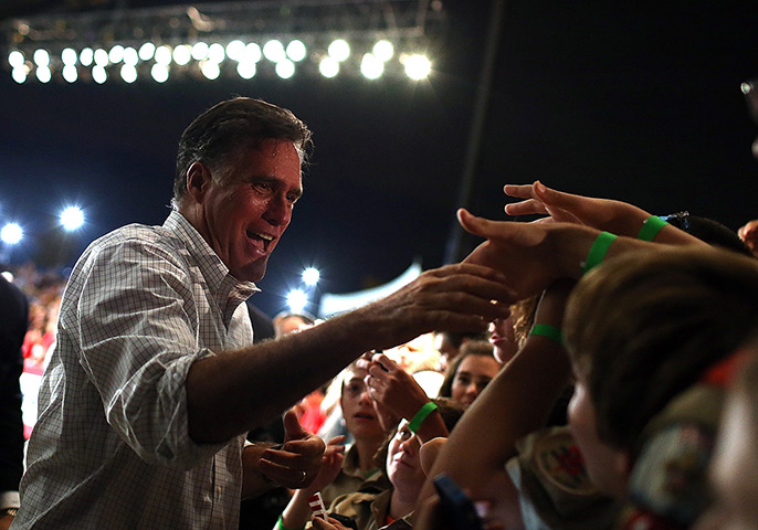 24 hours in pictures: Mitt Romney Campaigns In Florida