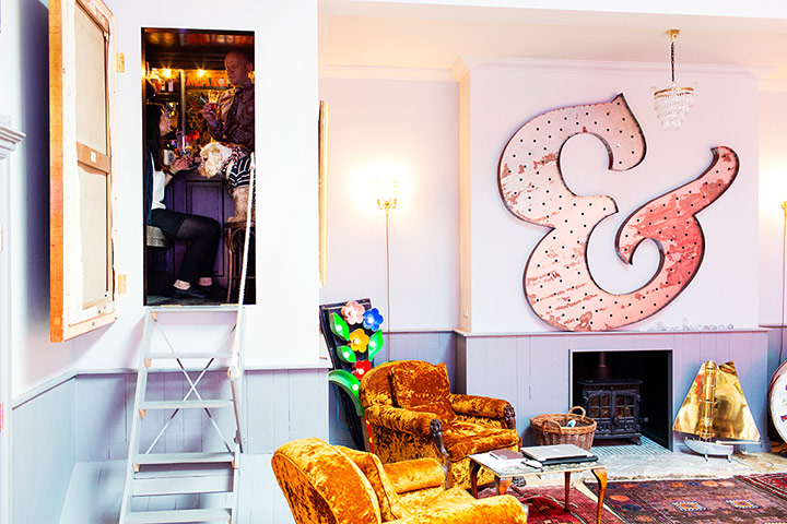 Selby: Philip Oakley: secret bar