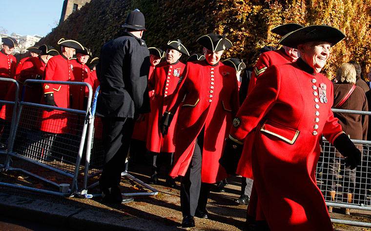 Remembrance Day: London, UK: Veteran pensioners from the Royal Hospital Chelsea arrive