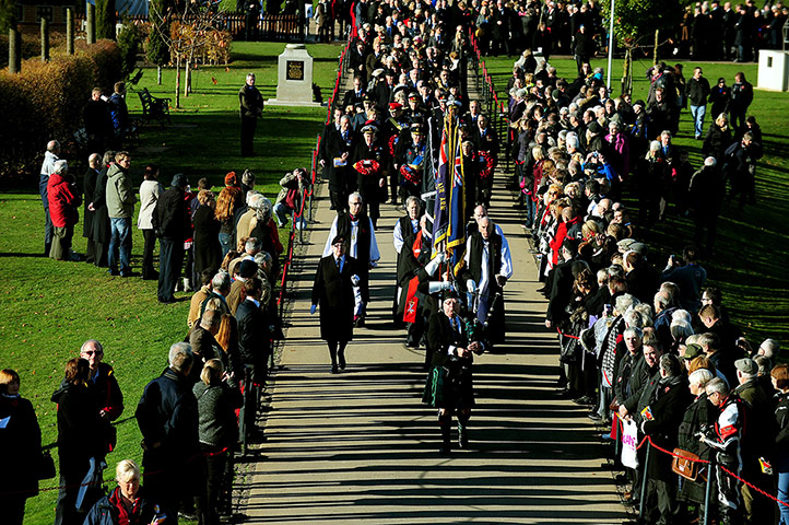 UK Remembrance Day: Dignitaries make their way to the Armed Forces Memorial