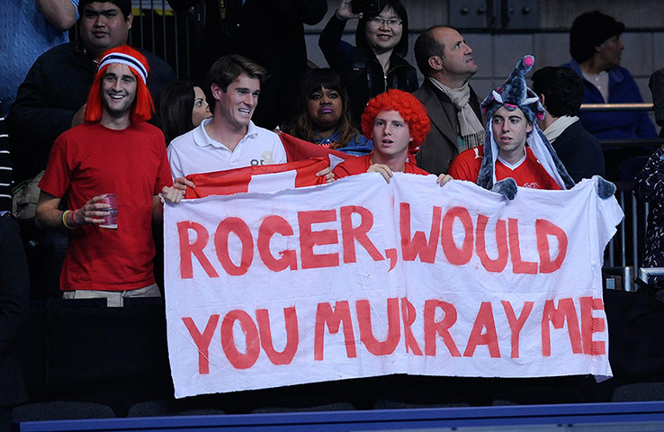 Murray v Federer: Federer banner
