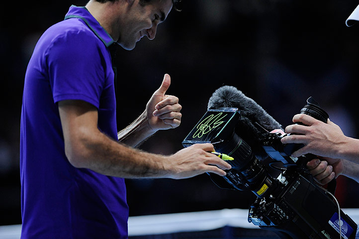 Murray v Federer: Federer exits