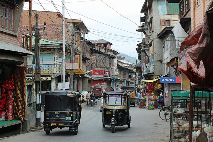 Kasmir: Srinigar old town