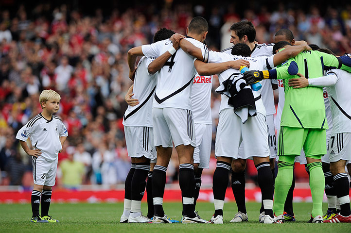 barclay photos: Swansea mascot 