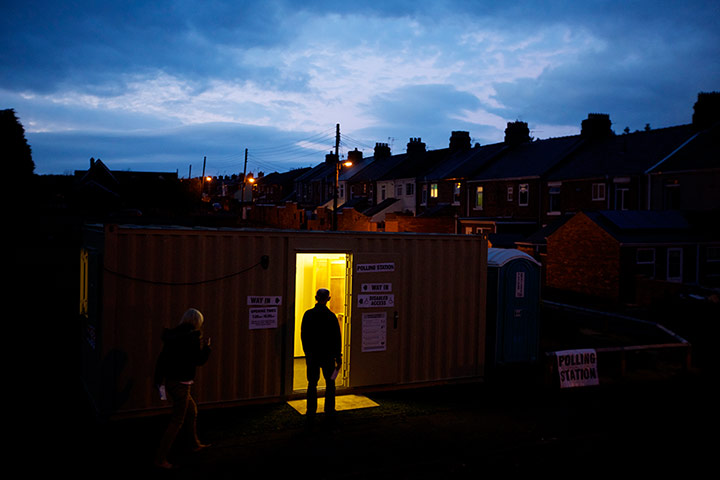 20 Photos: Voters for the police and crime commissioners election at Oakenshaw