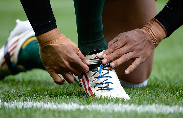 eng v australia: Digby Ioane tapes his boots on