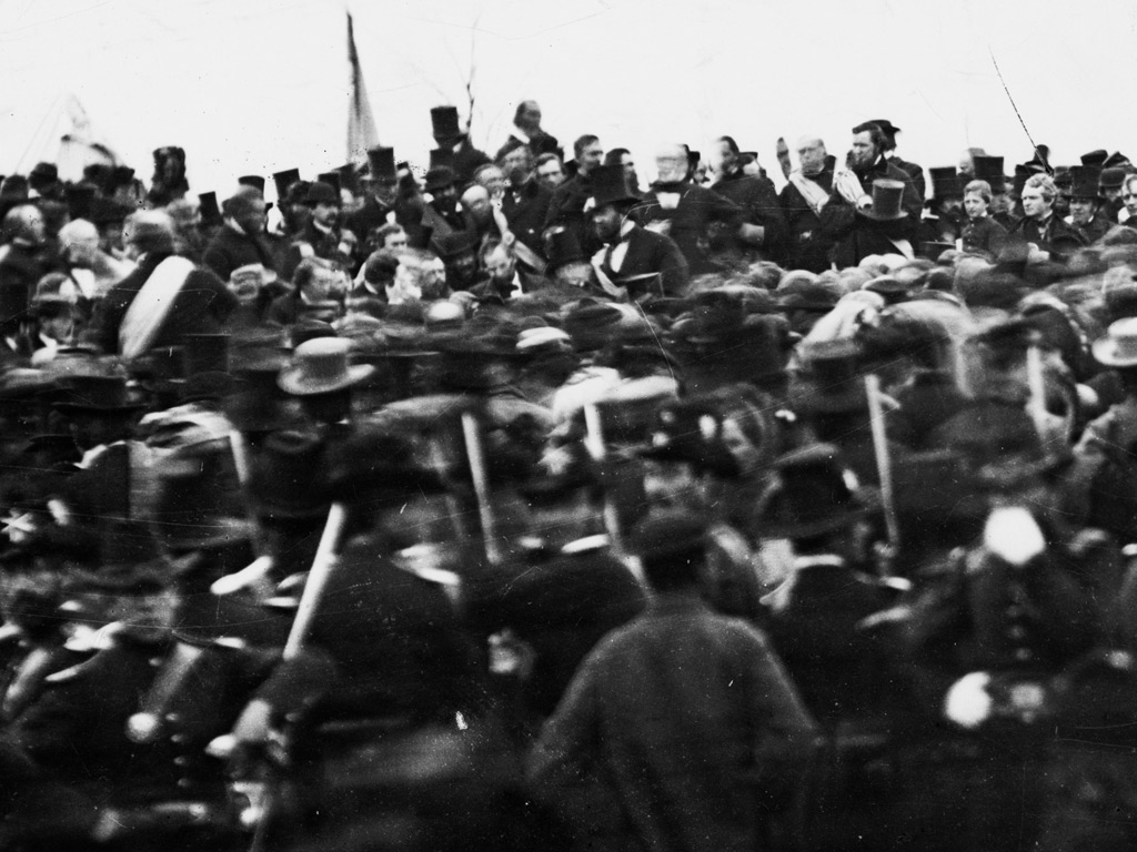 abraham lincoln giving the gettysburg address