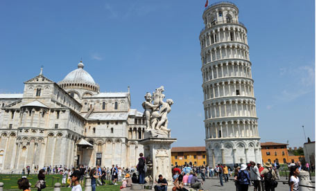 Leaning tower of Pisa in Tuscany, Italy