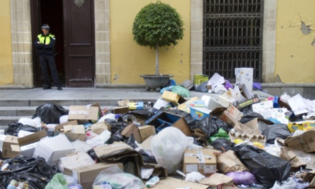 View of a street covered in litter in Jerez de la Frontera, Cadiz, southern Spain, 20 November 2012. 