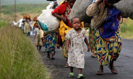 Congolese flee the eastern town of Sake, near Goma