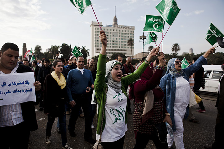 Anti-Morsi protests: Egyptian protesters march towards Tahrir square