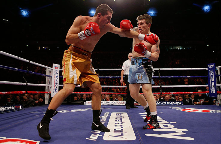 Hatton v Senchenko: Senchenko throws a punch