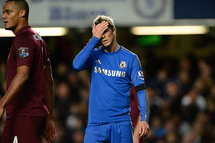 chelsea v citah: A dejected looking Fernando Torres