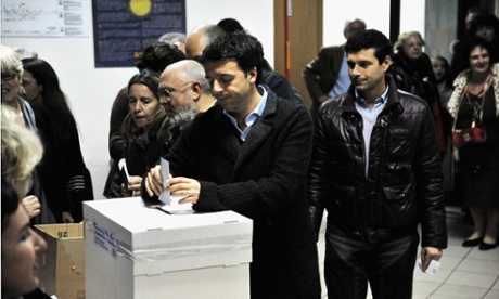 Mayor of Florence Matteo Renzi casts his vote in the PD Primary Elections on November 25, 2012 in Florence, Italy.