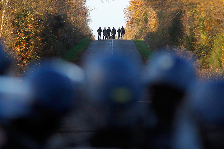24 hours: Notre-Dame-des-Landes, France: Demonstrators gather on a road