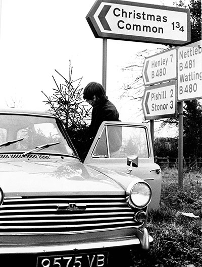 GNM Archive Christmas: Seasonal signs