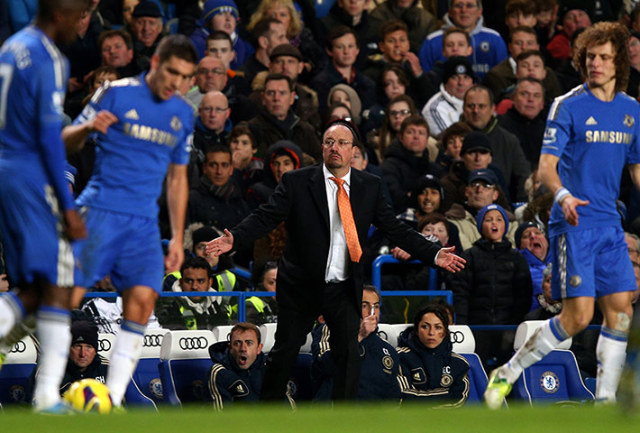 Prem Wed Chelsea: Rafael Benitez urges his players on 