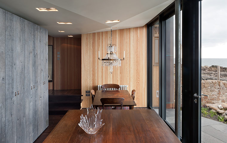 Homes: Fishermans cottage: Dining room of Fisherman's cottage in Firth of Forth