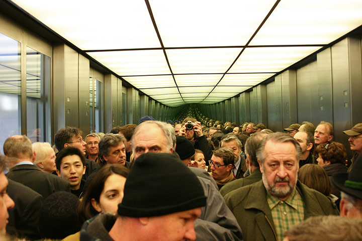 Your Pictures: Lift: In a cramped lift in the Reichstag, Berlin