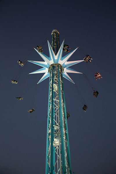 Your Pictures: Lift: A ride in London giving some people a rather terrifying lift!