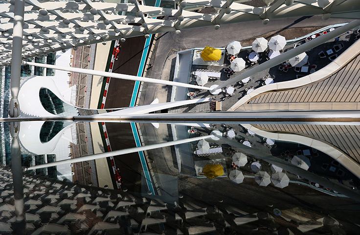 24 hours in pictures: F1 Grand Prix of Abu Dhabi - Qualifying