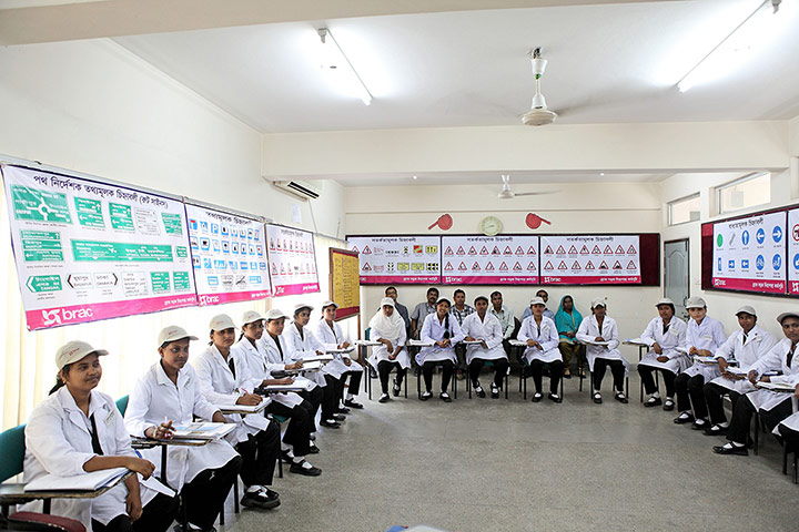 BRAC Driving school : for women in Bangladesh