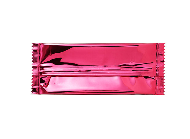 Winter Fashion: Sweet wrapper clutch