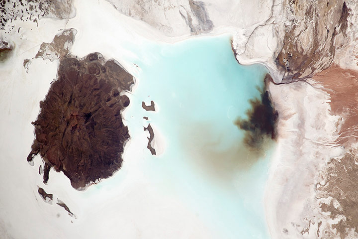 Satellite Eye on Earth: The Salar de Coipasa