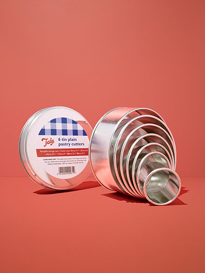 Gift guide under 10: Bertinet set of 6 pastry cutters