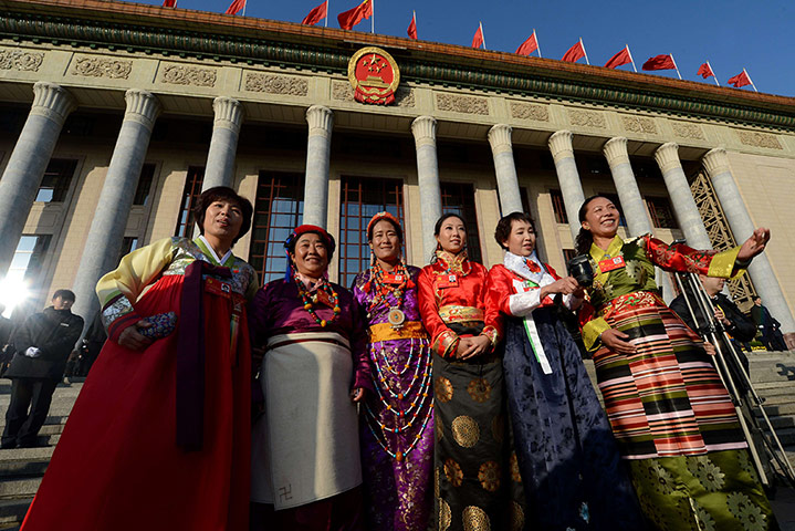 China national congress: Delegates from Chinese minorities arrive