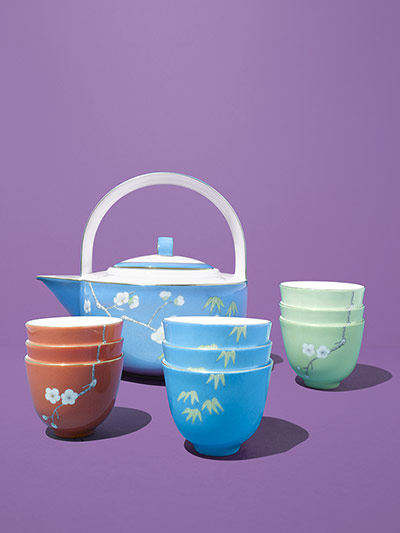 Lux gift guide: Postcard Teas teapot and tea cups