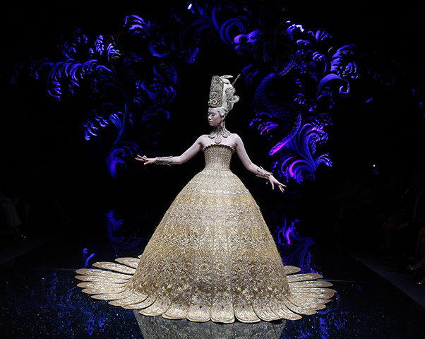 20 Photos: A creation by Chinese designer Guo Pei at the Asian Couture 2012 show
