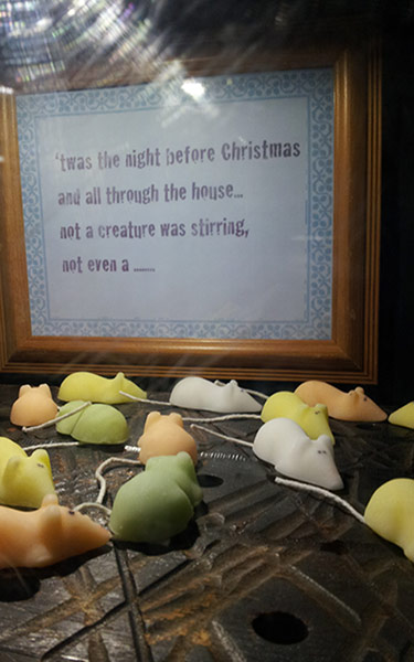 xmasculture: Advent calendar window at The Story Museum 