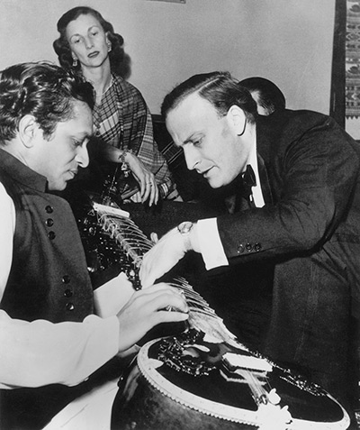 Ravi Shankar: 1952: Ravi Shankar And Yehudi Menuhin