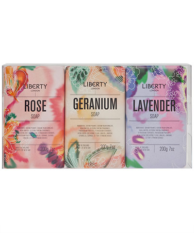 Last minute beauty: Last minute Christmas beauty buys: key fashion trends 